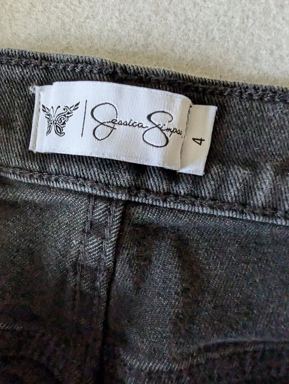 Women's Studded Split Hem Relaxed Straight Black Denim High Rise Jeans Sz 4